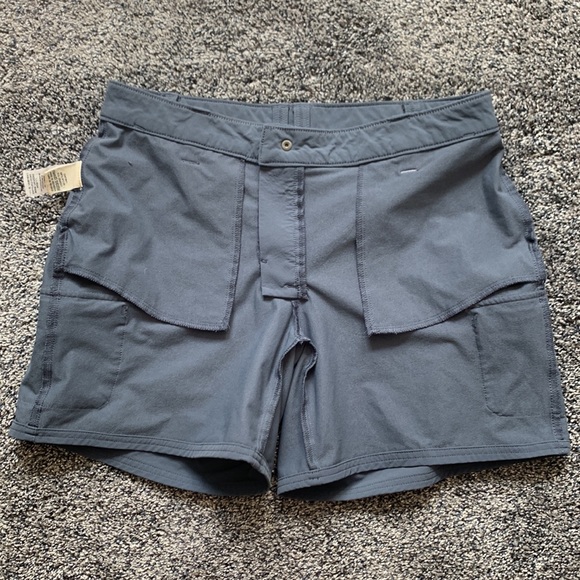 LL Bean Stretch Explorer shorts size 6 - Picture 12 of 14
